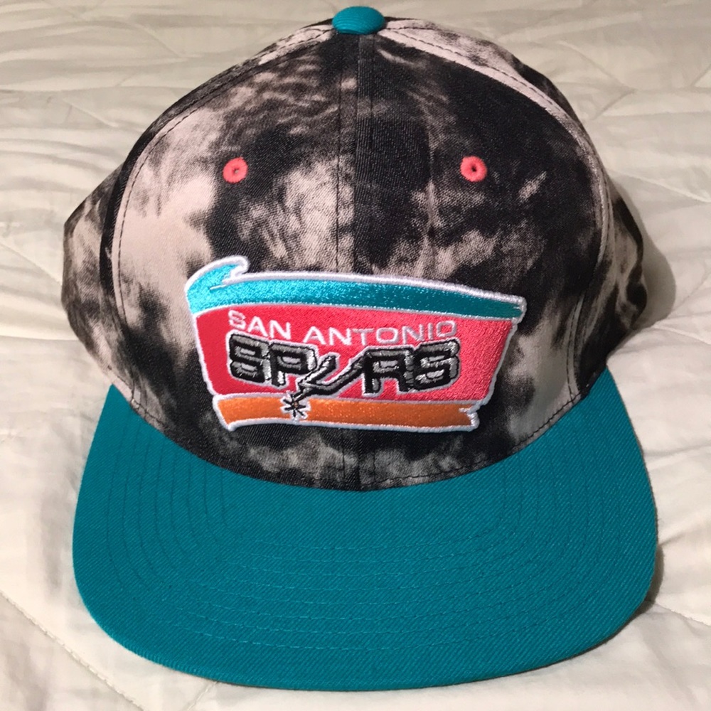 San Antonio Spurs SnapBack Hat